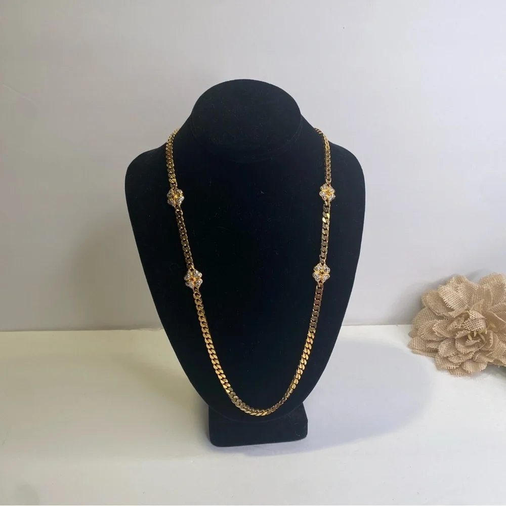 Vintage VB Marked Cuban Gold Tone Chain Necklace With 4 Crystal Flowers